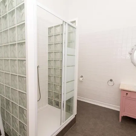 Yin House By Algartur