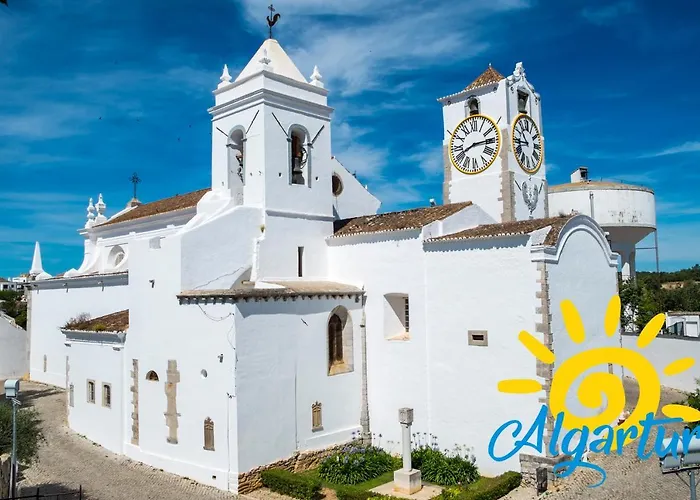 Yin House By Algartur Tavira